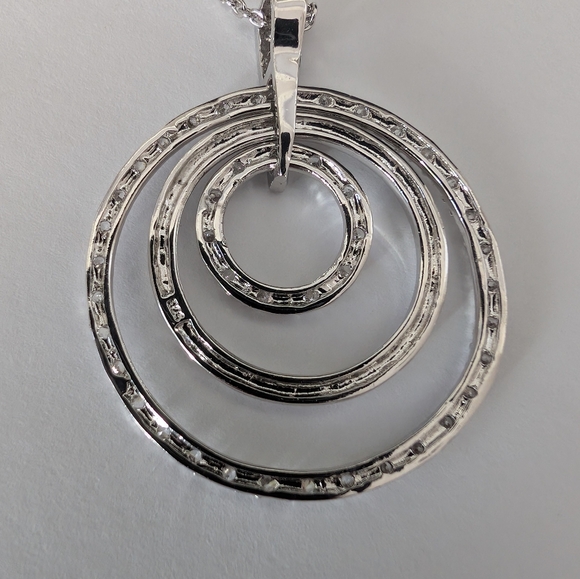 Sterling Silver Circle Necklace - Picture 4 of 4